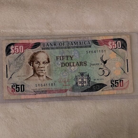O1 2012 50 JAMAICAN DOLLAR Banknote - Picture 1 of 2